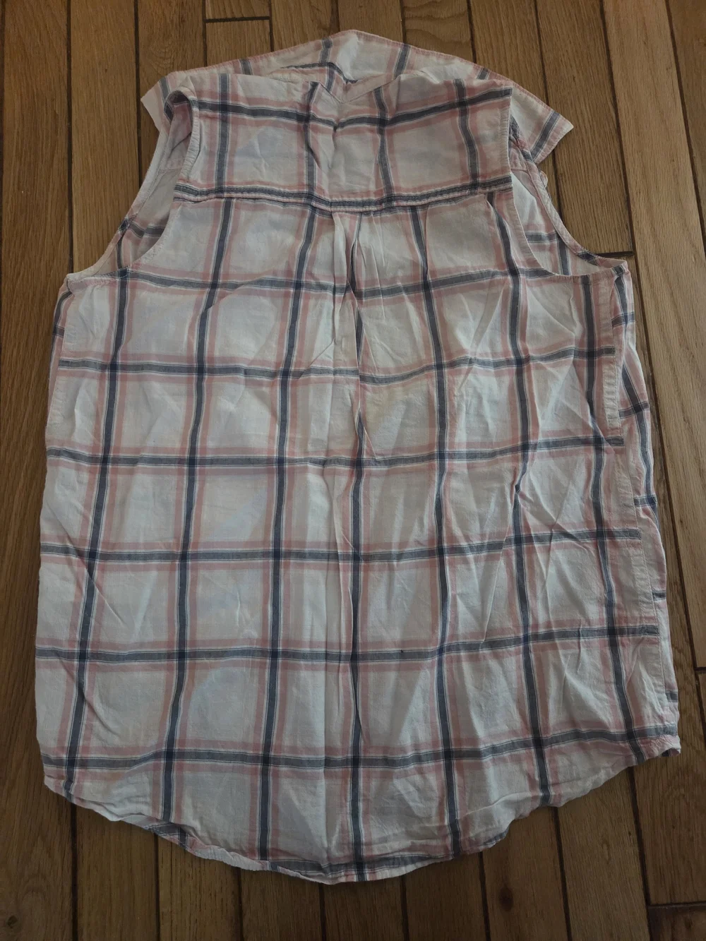 Abercrombie kids White Plaid Button-Down Shirt with Pink & Blue